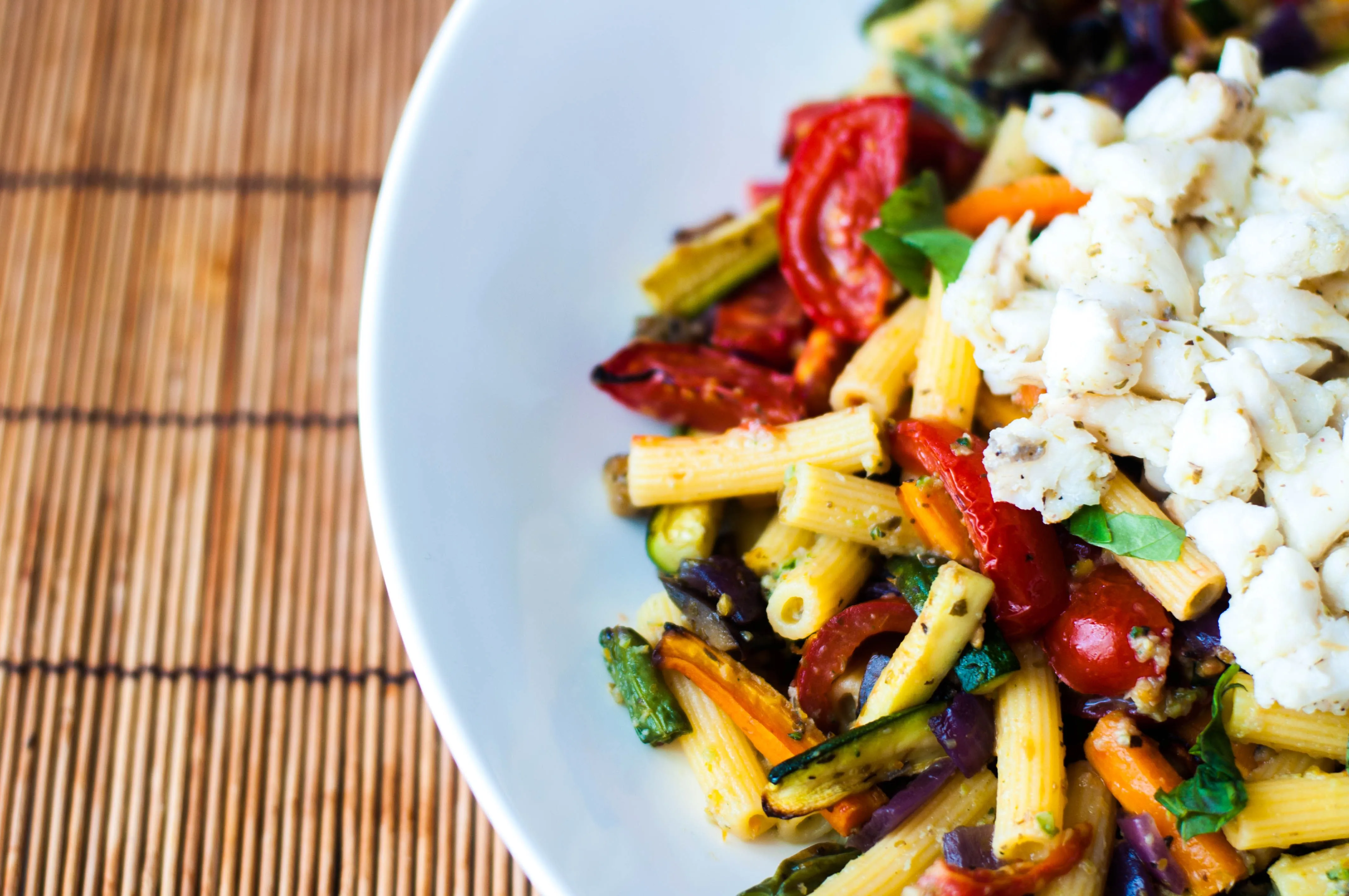 Pasta fredda di mais con verdure arrosto