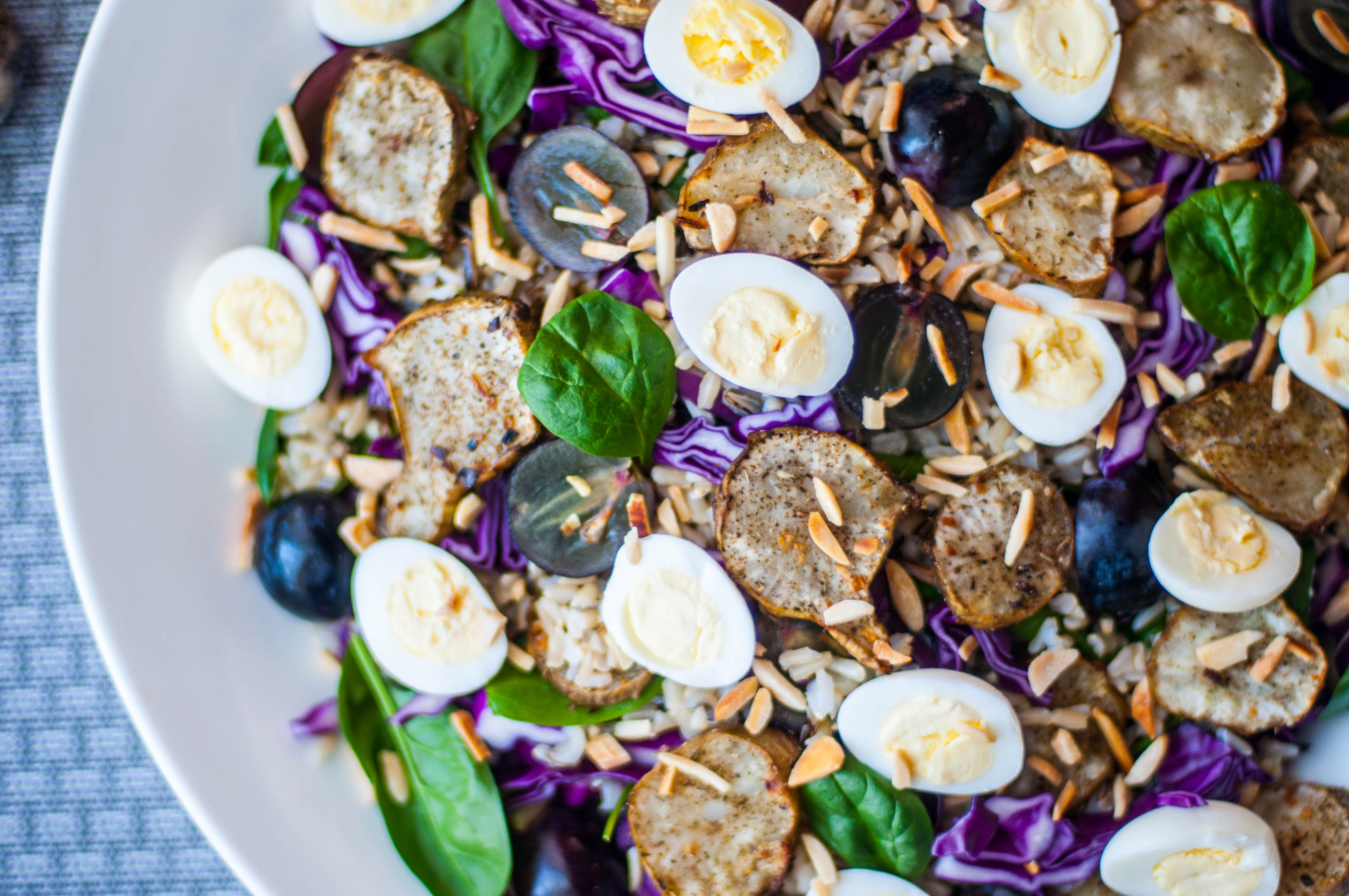 Insalata di topinambur e cavolo rosso