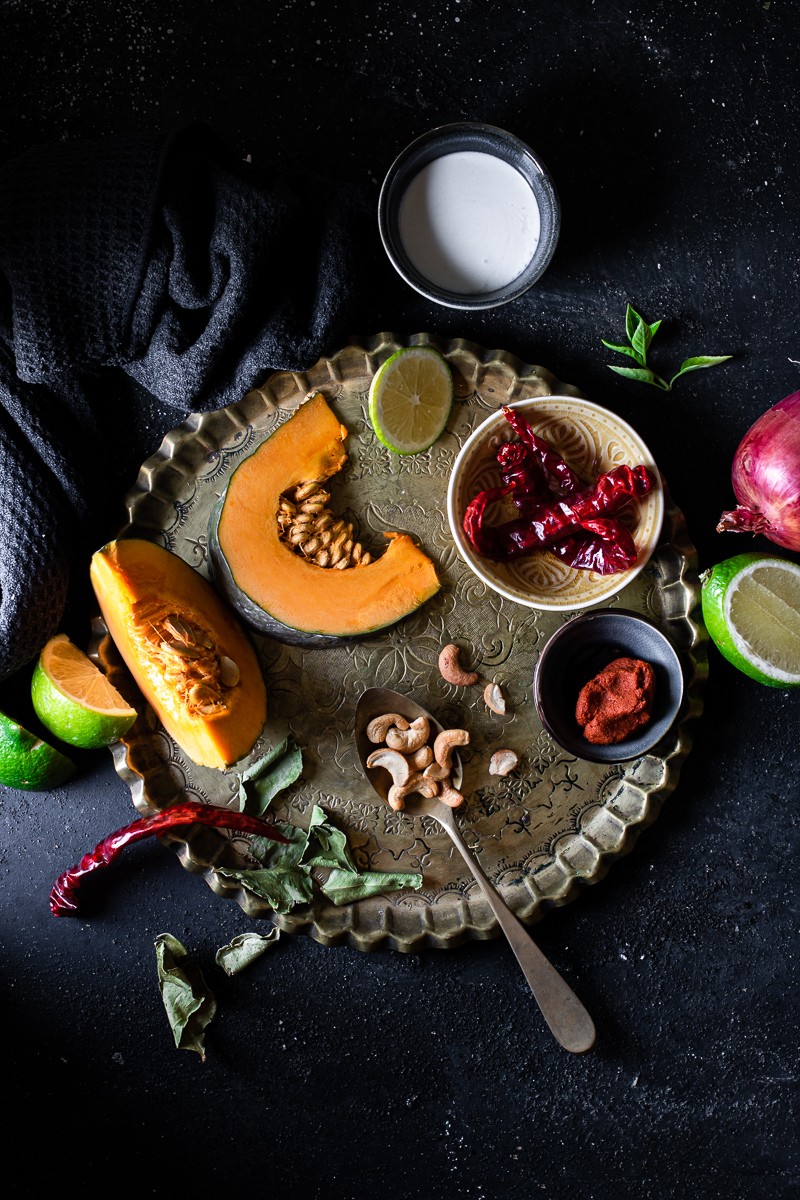 Ingredienti per la zuppa di zucca a curry e cocco