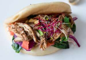Bao ripieni di pollo sfilacciato