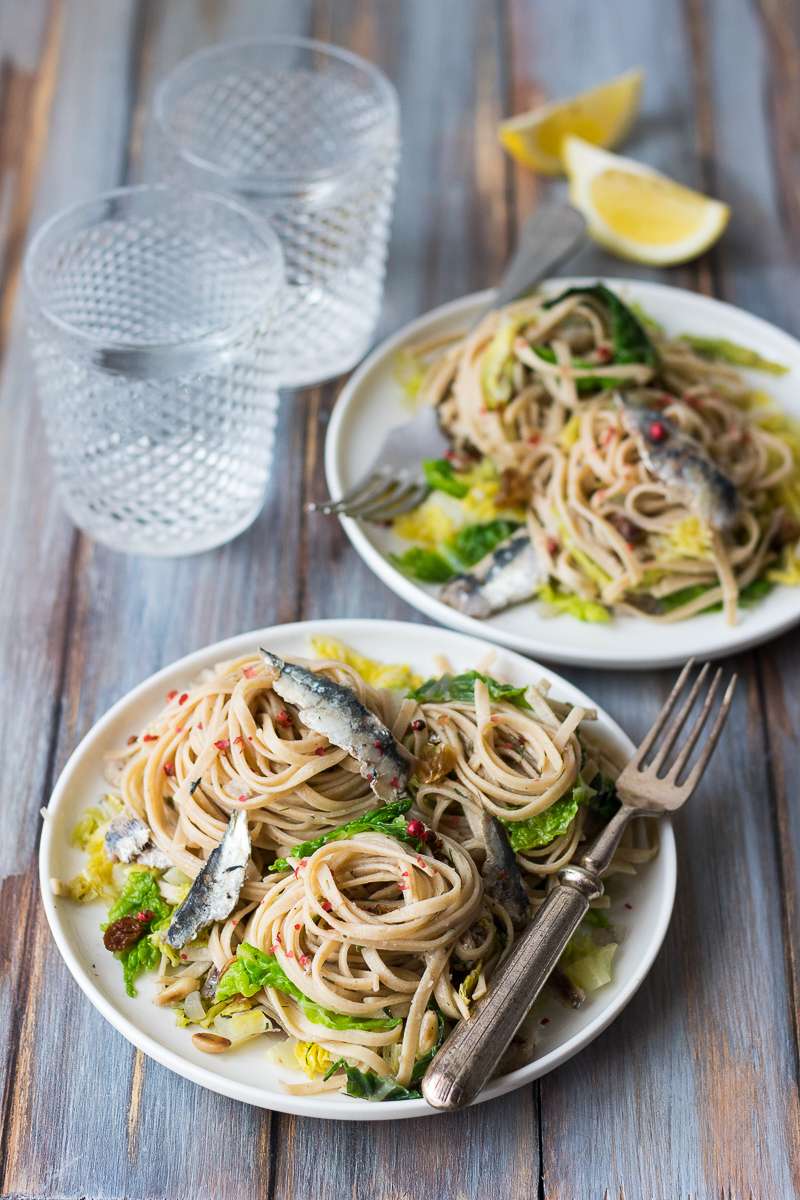 Pasta con le sarde e verza