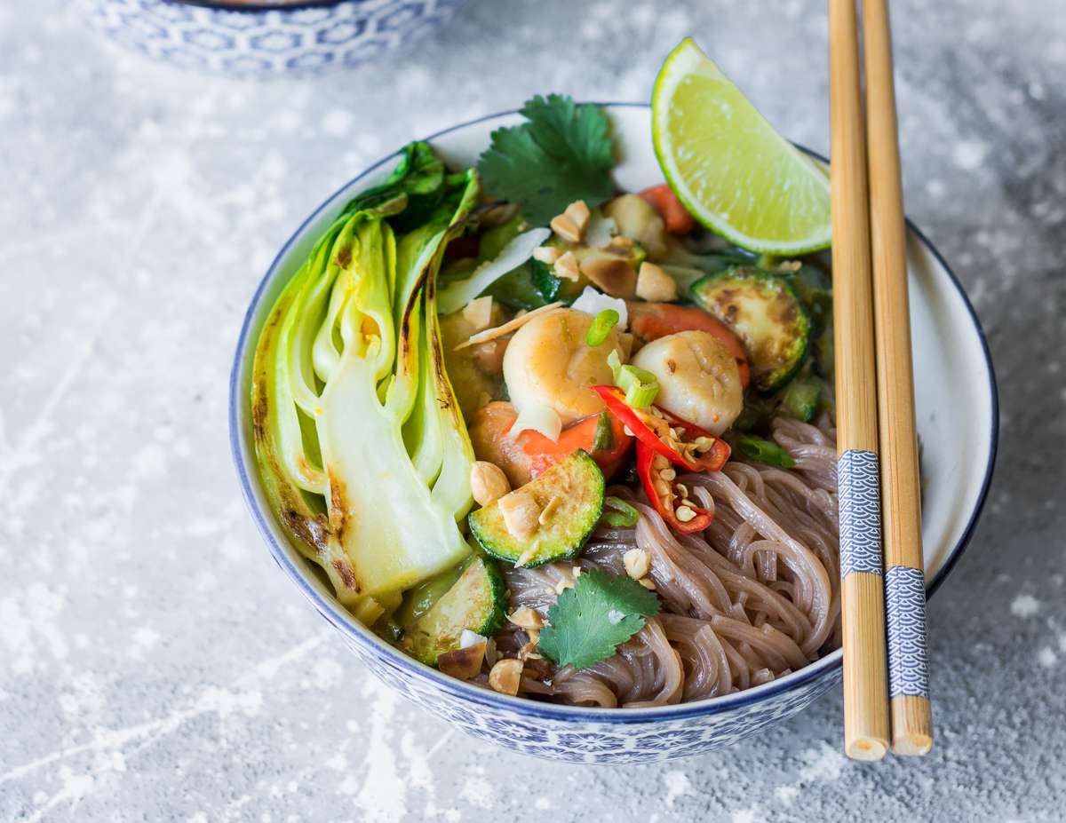 Curry verde di capesante e bok choy - senza glutine e latticini