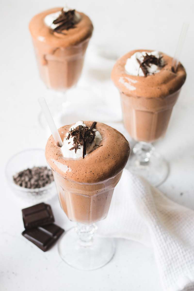 3 bicchieri di frappè al cioccolato da 100 kcal, iperproteico, senza glutine, senza zucchero, low carb, low fat