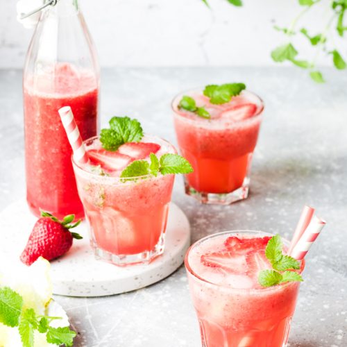 Strawberries & lemon balm bellini - Bellini alle fragole e melissa