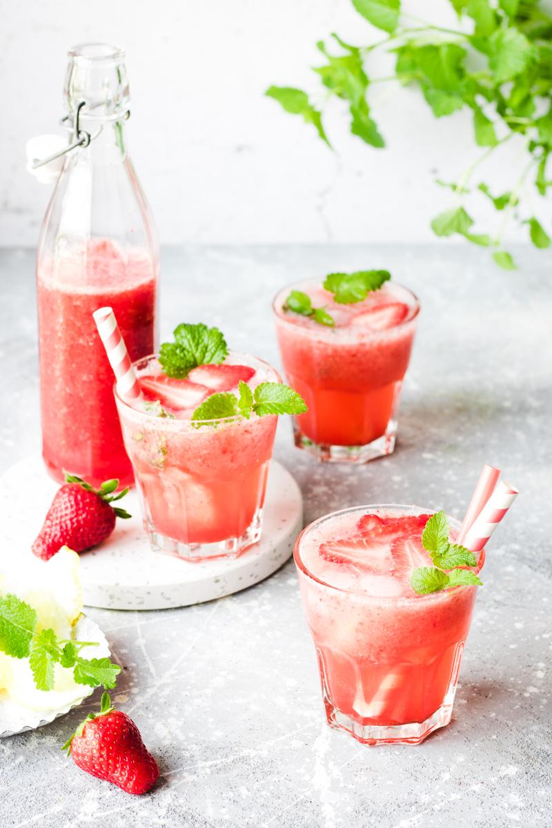 Strawberries & lemon balm bellini - Bellini alle fragole e melissa