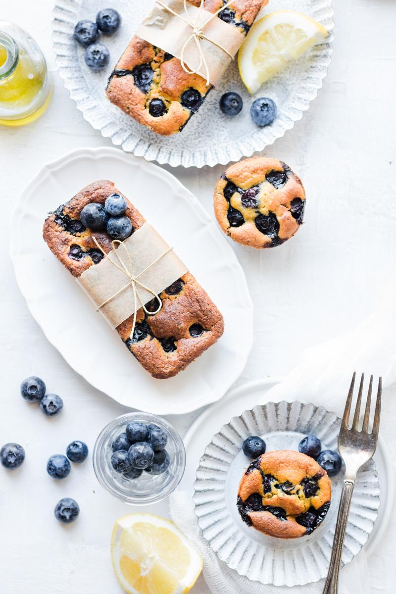 Muffin e mini plumcake ai mirtilli e limone, senza glutine, senza zucchero e senza burro