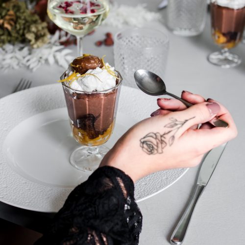 coppe con composta di arancia, crema cioccolato e castagne e marron glacè