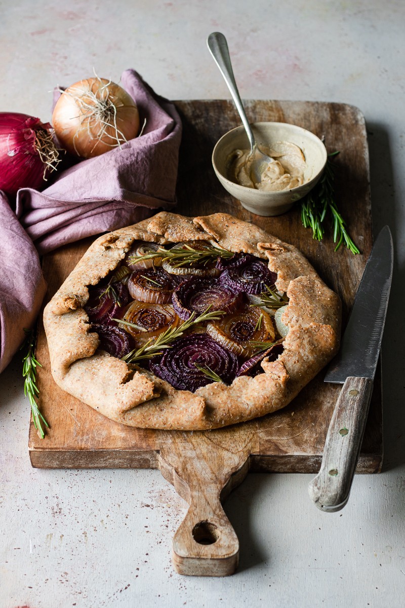 come cucinare le cipolle - galette vegane di cipolle