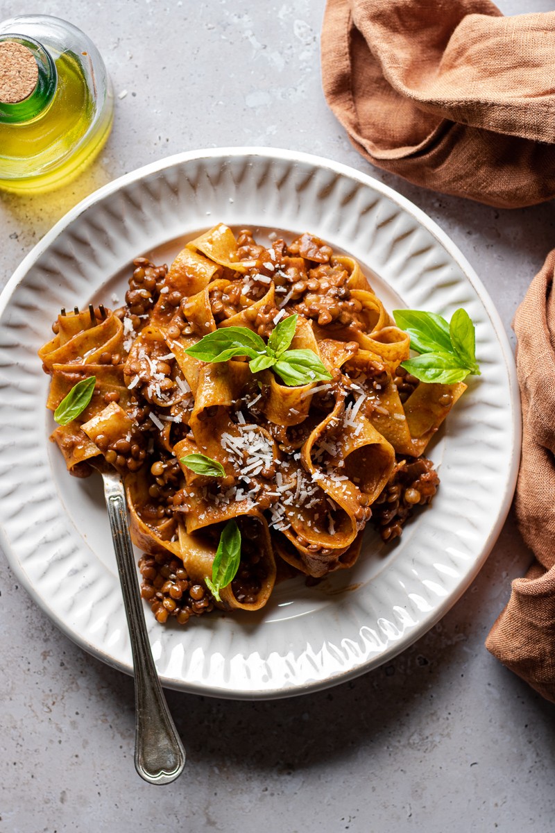 pappardelle al ragù di lenticchie vegetariano