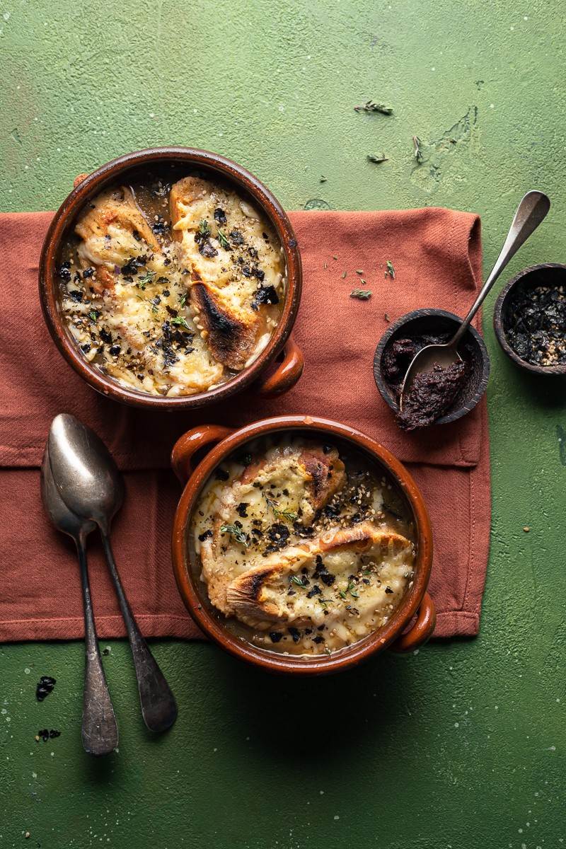 zuppa di miso e cipolle alla francese