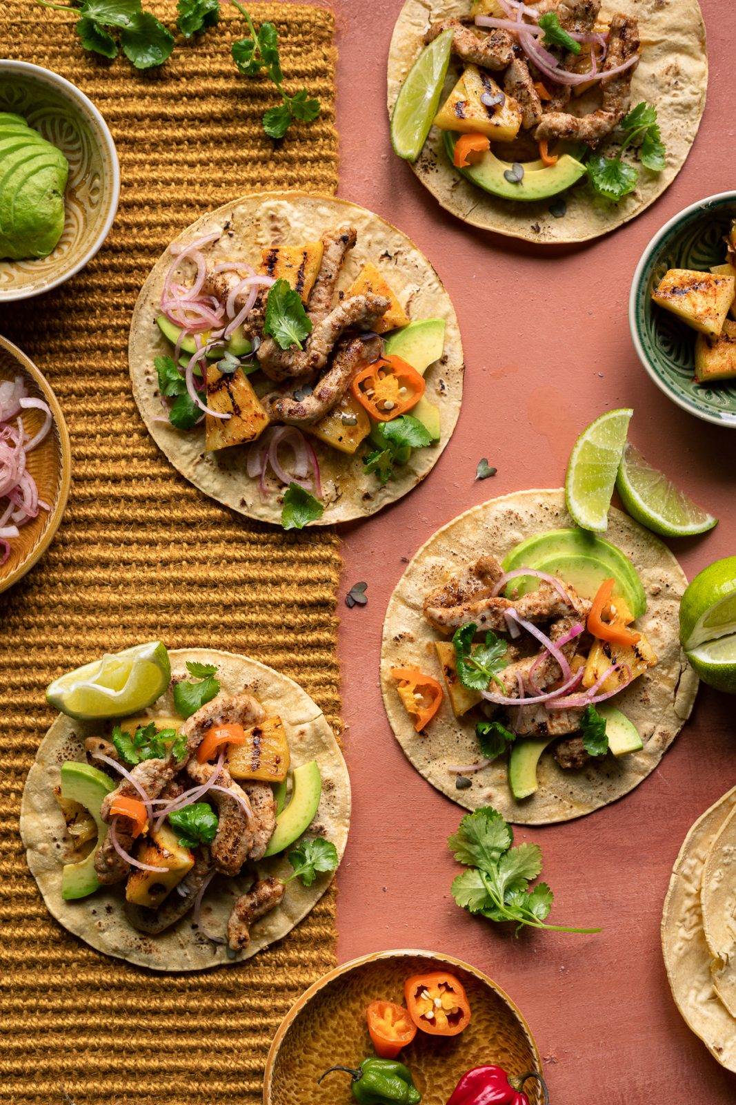 tacos al pastor con maiale e ananas