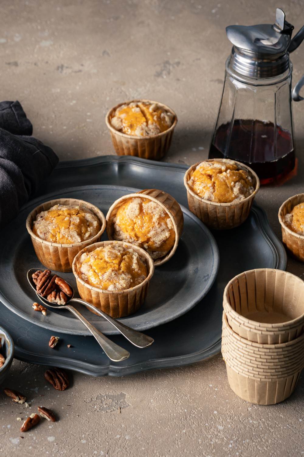 muffin di patate dolci e sciroppo d'acero e noci pecan