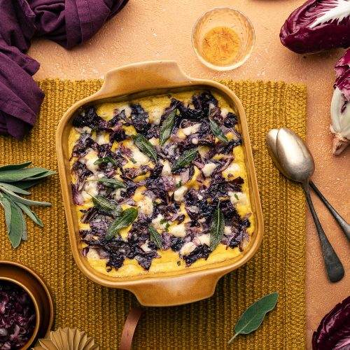 lasagne vegetariane al radicchio e zafferano con salvia fritta