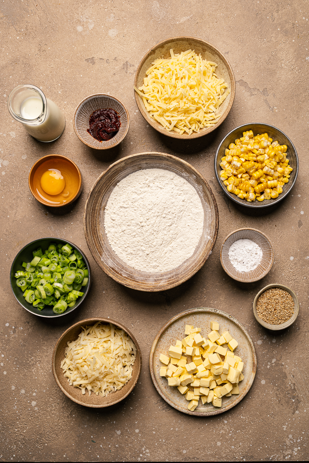 Scones salati al mais e gochujang ingredienti