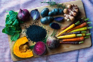 Insalata di lenticchie nere e tuberi